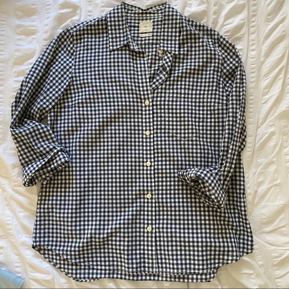 GAP - fitted boyfriend button down